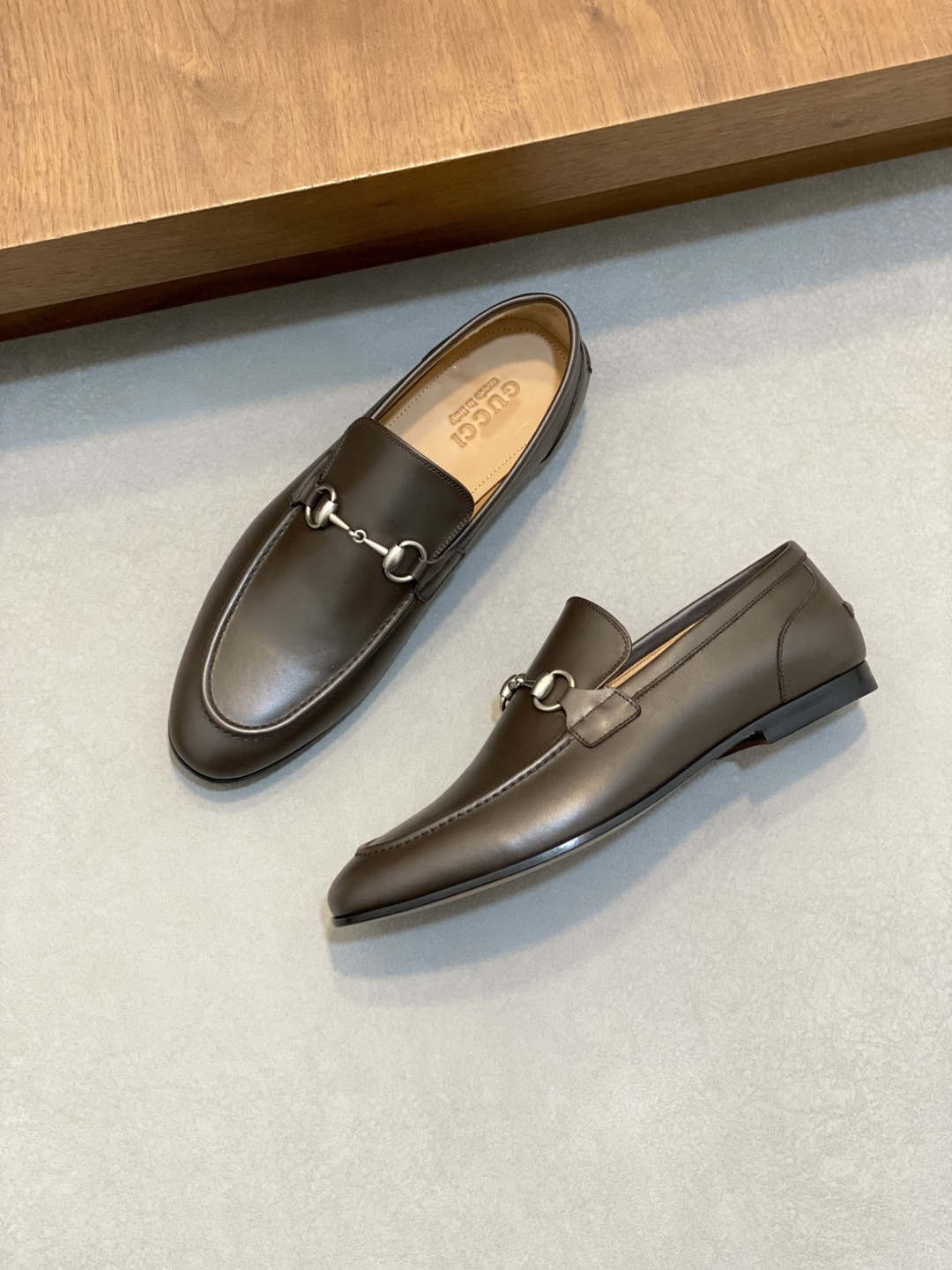 Gucci马衔扣乐福鞋