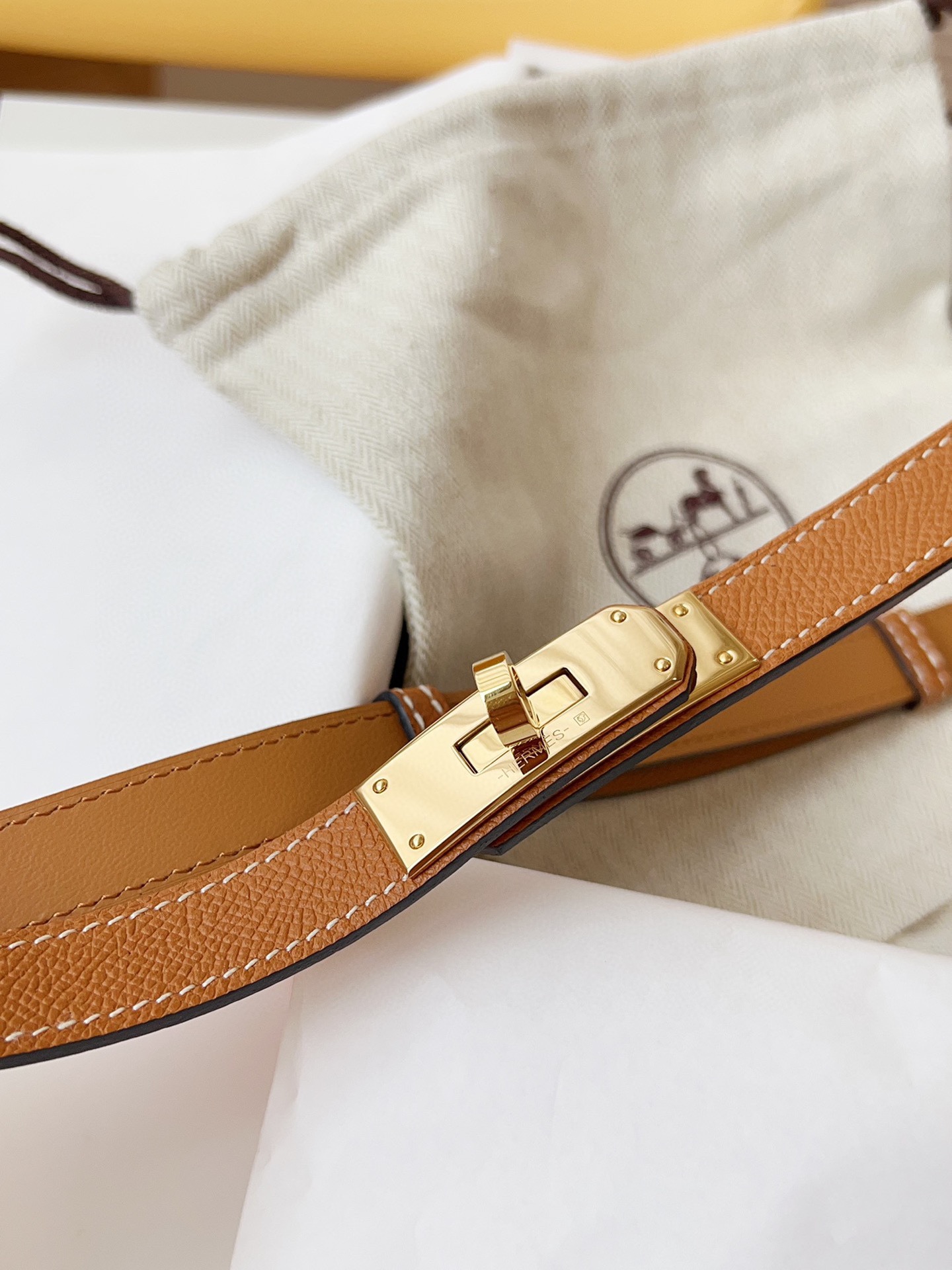 HERMÈS 슬림 레더 벨트