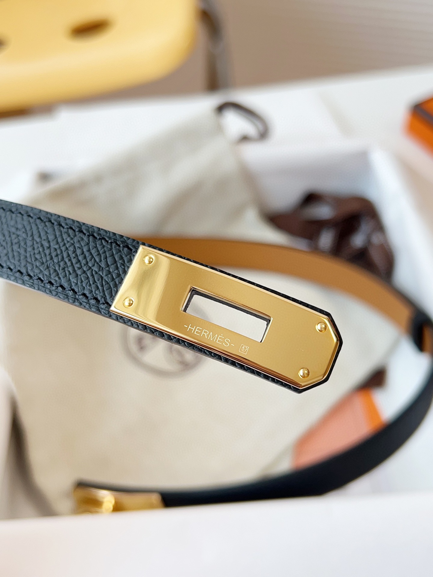 HERMÈS 슬림 레더 벨트